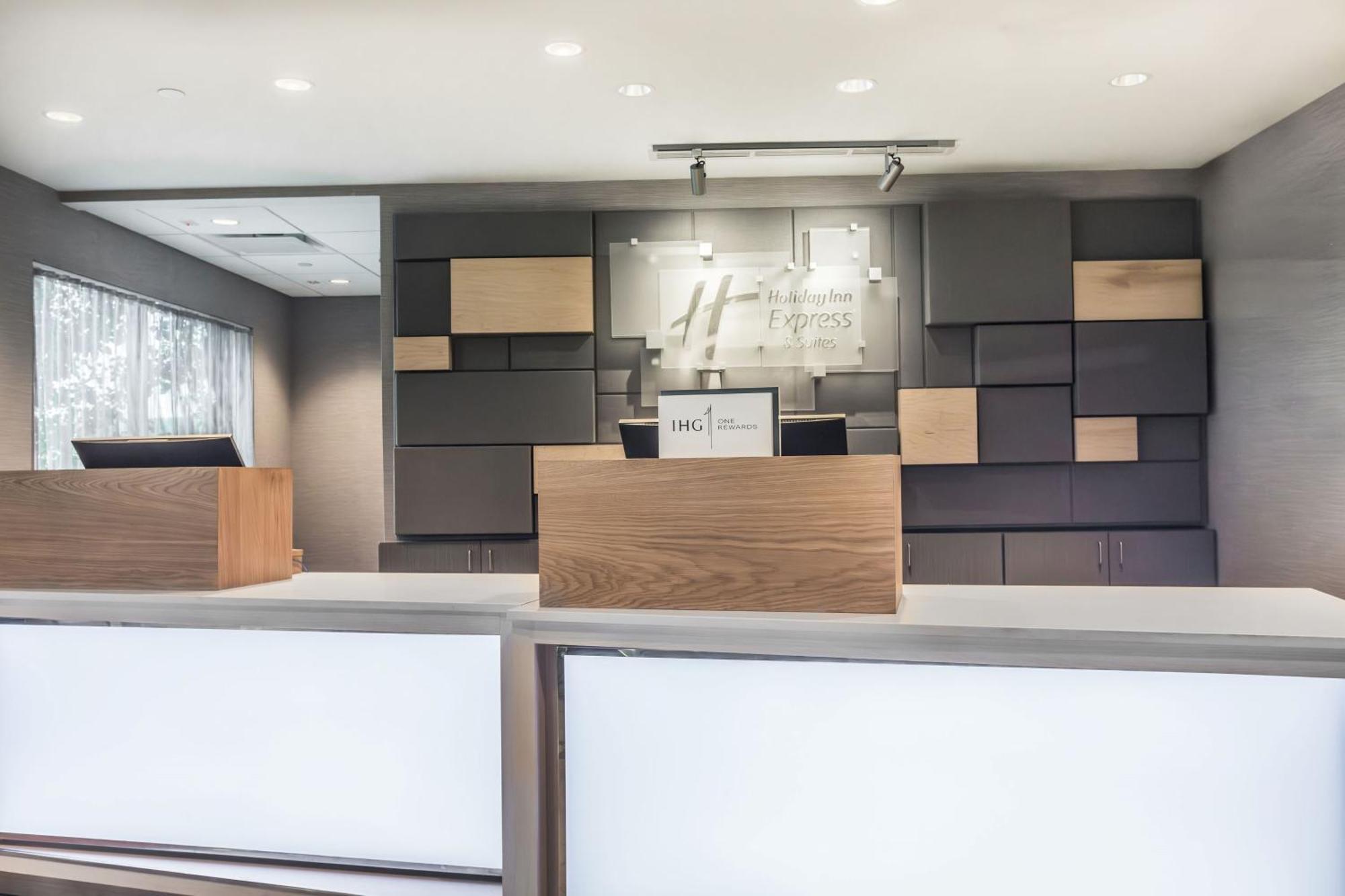 Express & - Hotel Welland